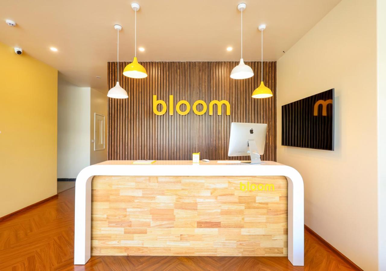 Bloom Hotel - Golf Course Road, Sector 43 Gurgáon Kültér fotó