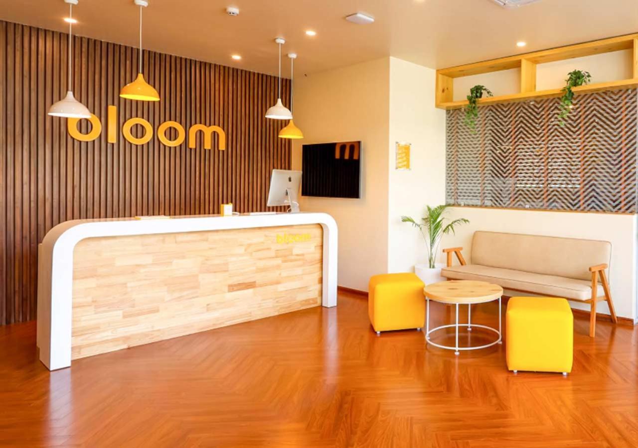 Bloom Hotel - Golf Course Road, Sector 43 Gurgáon Kültér fotó